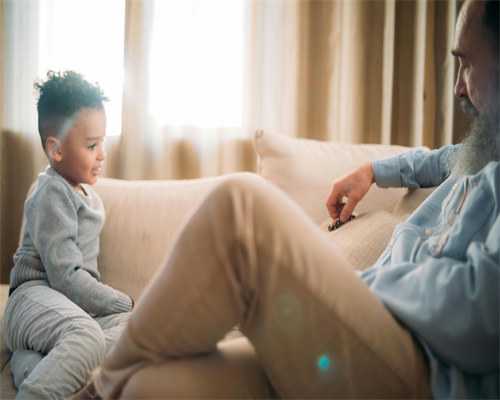 青岛正规供卵试管生子,四十三岁的女人还能正常备孕生小孩吗